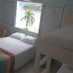 MANSÃO TENÓRIO - Suítes, Estudio ou Cobertura Pé na Areia
